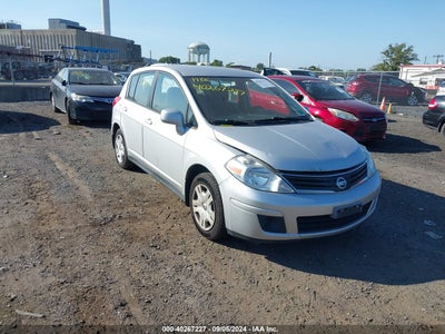 NISSAN VERSA 2010
