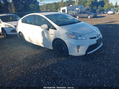 TOYOTA PRIUS 2015