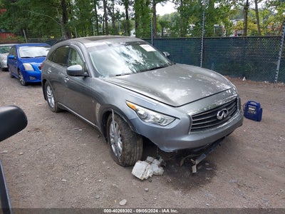 INFINITI QX70 2014