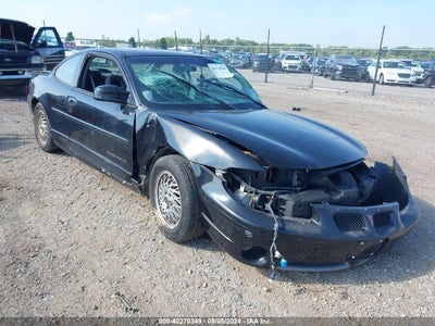 PONTIAC GRAND PRIX 2000