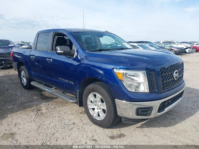 NISSAN TITAN 2019
