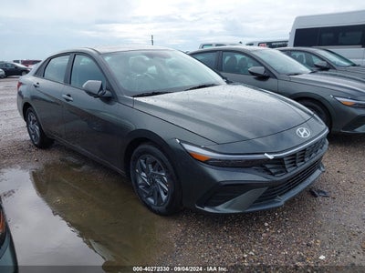 HYUNDAI ELANTRA HYBRID 2024