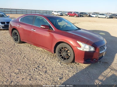 NISSAN MAXIMA 2010