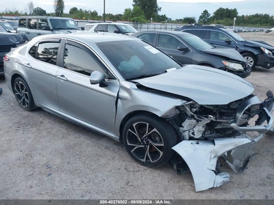 TOYOTA CAMRY 2020