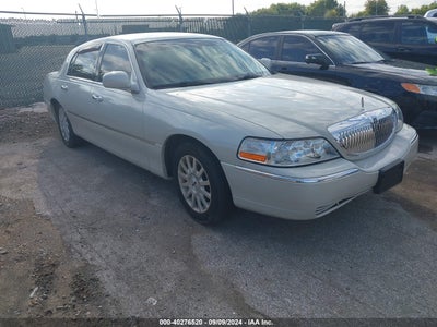 LINCOLN TOWN CAR 2007