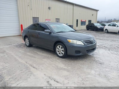 TOYOTA CAMRY 2011