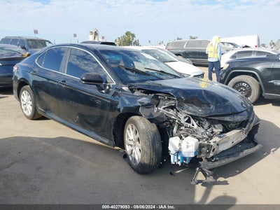 TOYOTA CAMRY 2018