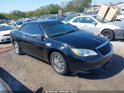 CHRYSLER 200 2013
