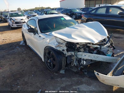 SCION FR-S 2015