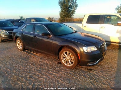 CHRYSLER 300 2017