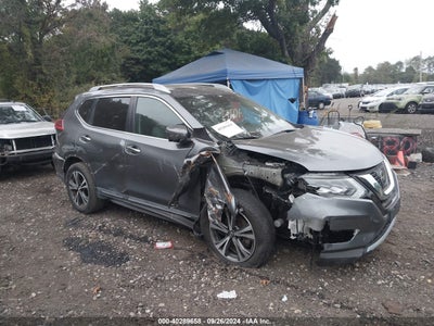 NISSAN ROGUE 2017