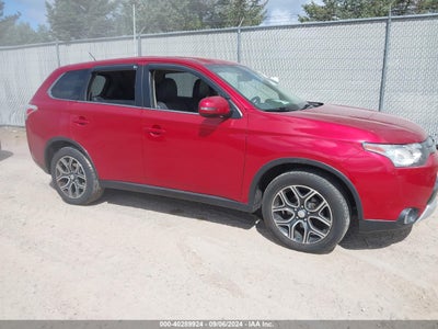 MITSUBISHI OUTLANDER 2015