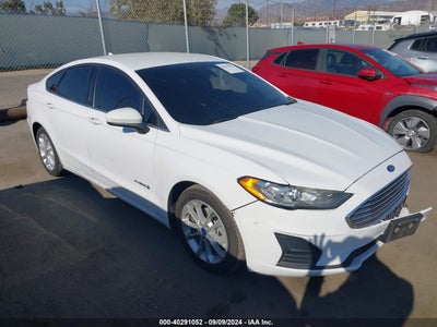 FORD FUSION HYBRID 2019