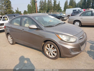 HYUNDAI ACCENT 2012
