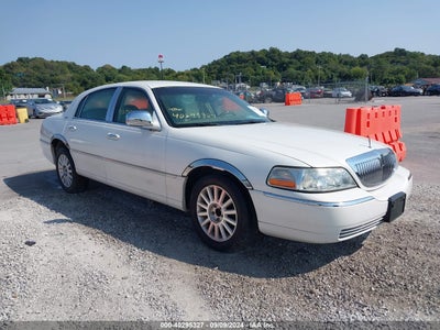 LINCOLN TOWN CAR 2003