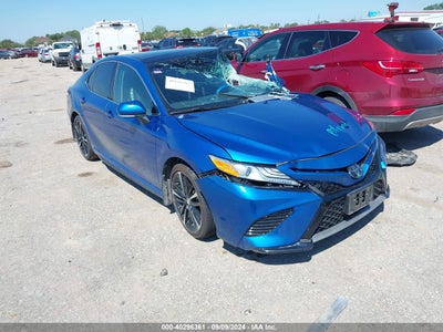 TOYOTA CAMRY 2020