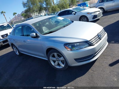VOLKSWAGEN PASSAT 2013