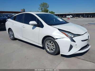 TOYOTA PRIUS 2017