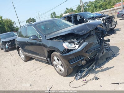 VOLKSWAGEN TOUAREG 2011