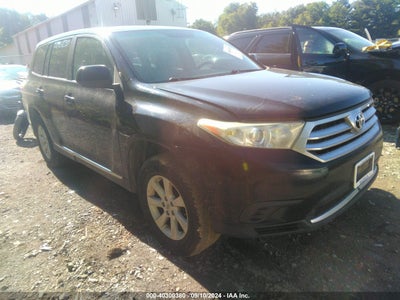 TOYOTA HIGHLANDER 2013