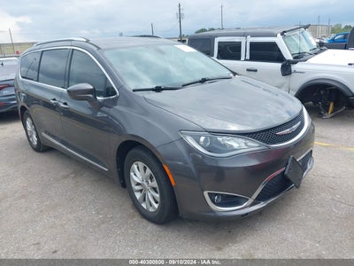 CHRYSLER PACIFICA 2018