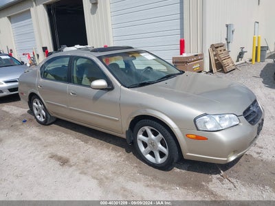 NISSAN MAXIMA 2000