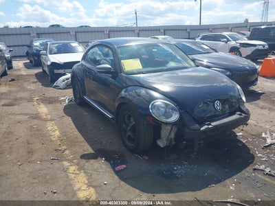 VOLKSWAGEN BEETLE 2012