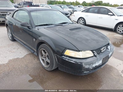 FORD MUSTANG 2001