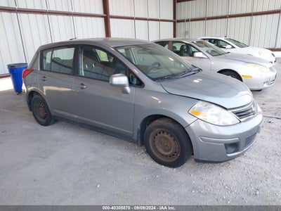 NISSAN VERSA 2010