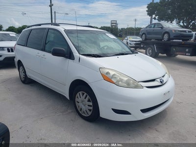TOYOTA SIENNA 2008