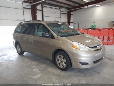 TOYOTA SIENNA 2008