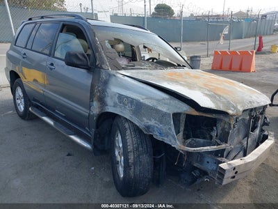 TOYOTA HIGHLANDER 2002