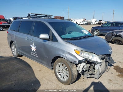 TOYOTA SIENNA 2013