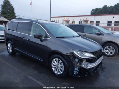 CHRYSLER PACIFICA 2018