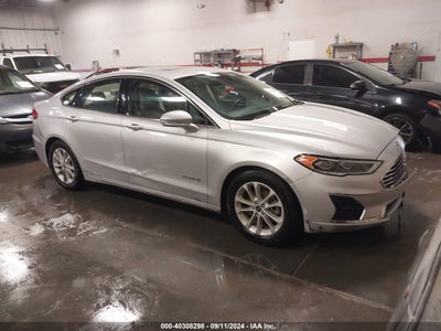 FORD FUSION HYBRID 2019