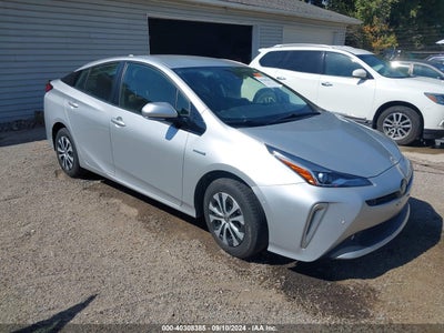 TOYOTA PRIUS 2019