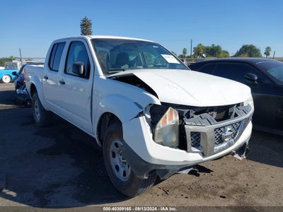 NISSAN FRONTIER 2015
