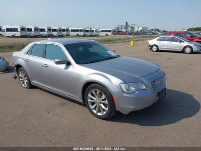 CHRYSLER 300 2017