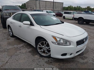 NISSAN MAXIMA 2014