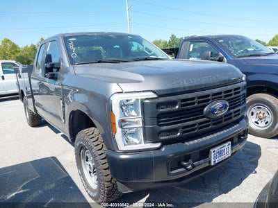 FORD F-250 2024