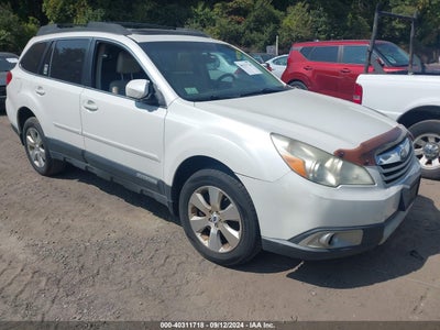 SUBARU OUTBACK 2012
