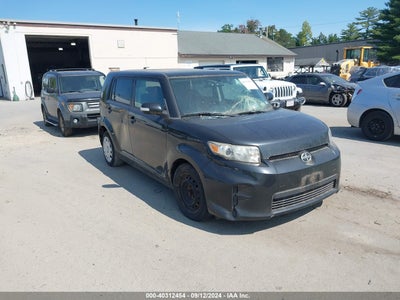 SCION XB 2011