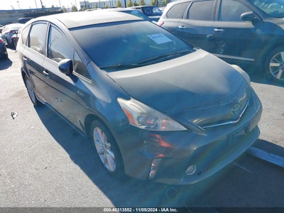 TOYOTA PRIUS V 2012