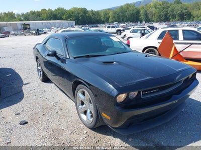 DODGE CHALLENGER 2013