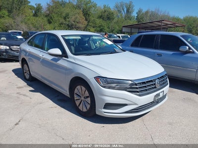 VOLKSWAGEN JETTA 2019