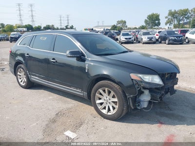 LINCOLN MKT 2013