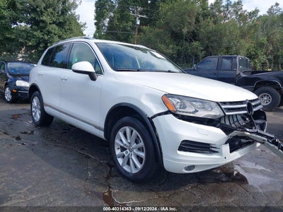 VOLKSWAGEN TOUAREG 2013