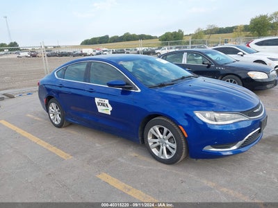 CHRYSLER 200 2015