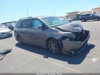 TOYOTA SIENNA 2017