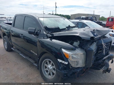 NISSAN TITAN 2021